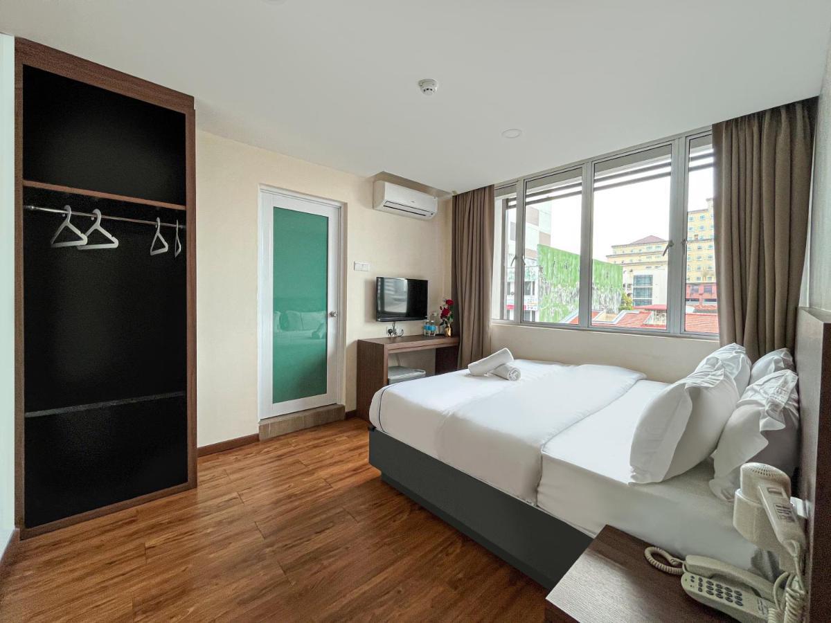 MII Smile Hotel Penang George Town Bagian luar foto