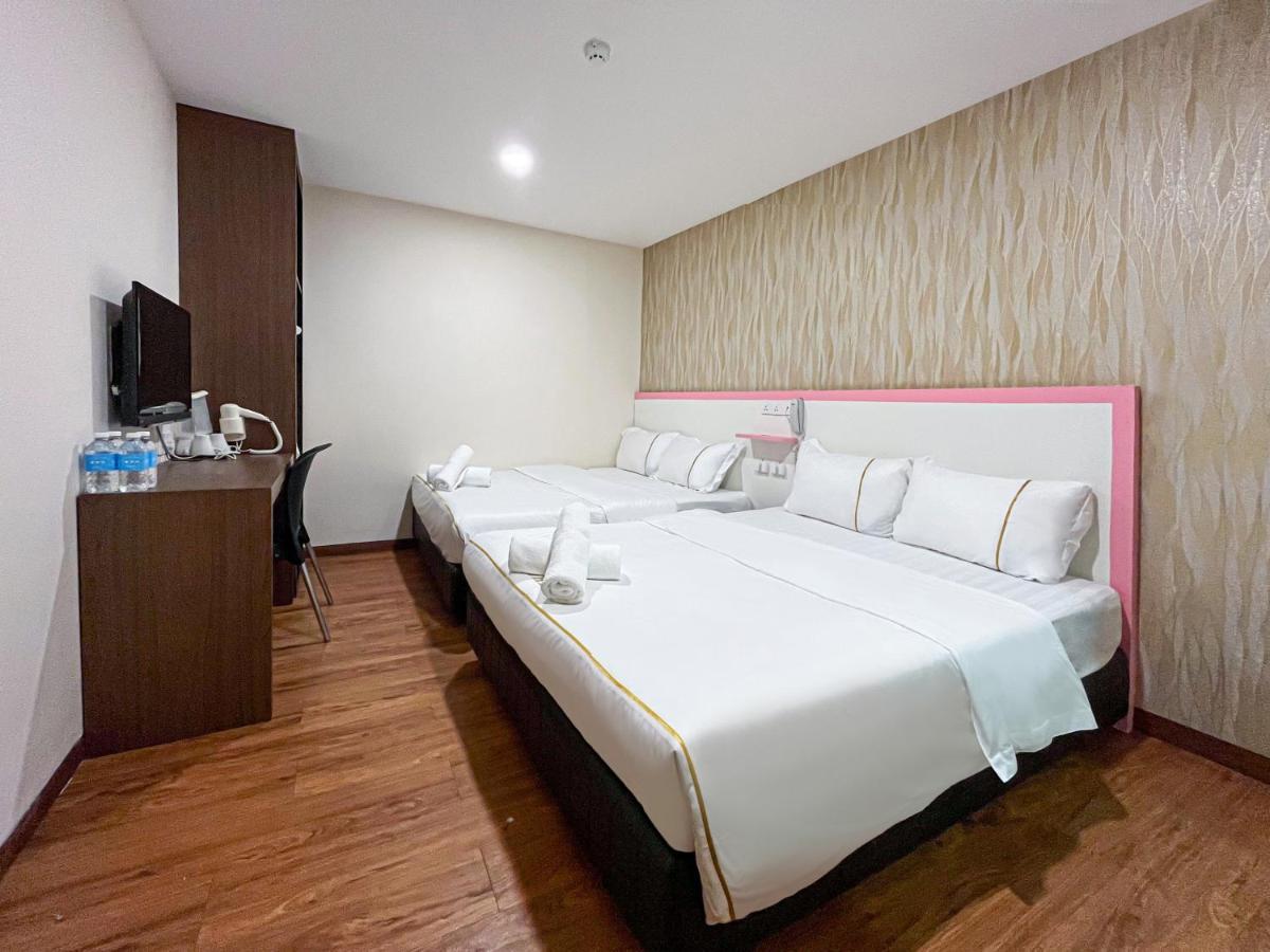 MII Smile Hotel Penang George Town Bagian luar foto